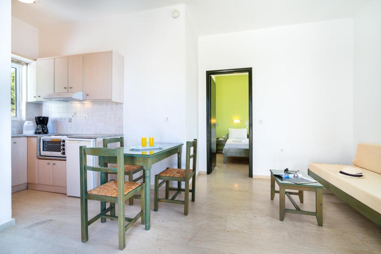 חאניה Eolos Apartments מראה חיצוני תמונה